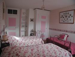 bed and breakfast (b&b) the ferry castle (relais du bac) Cremieu Lagnieu France